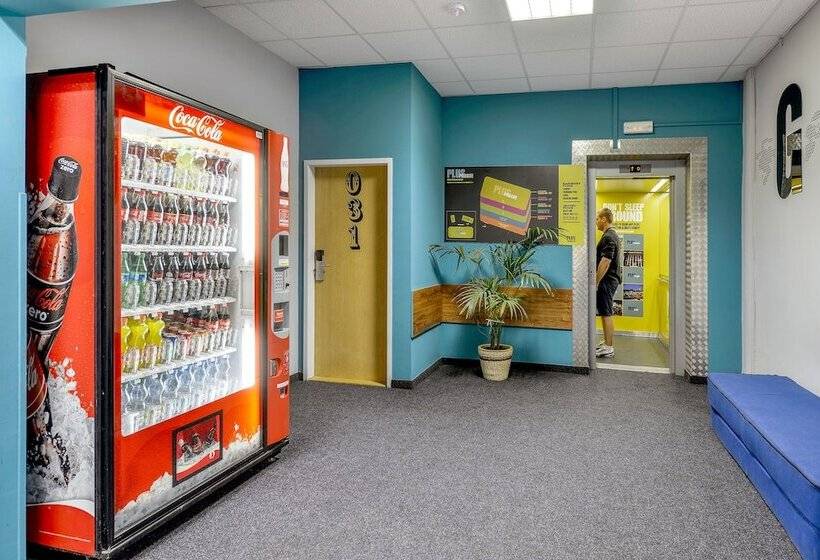 ユースホステル Plus Prague