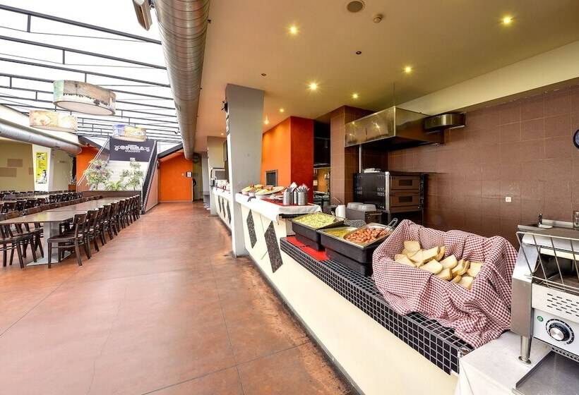 ユースホステル Plus Prague