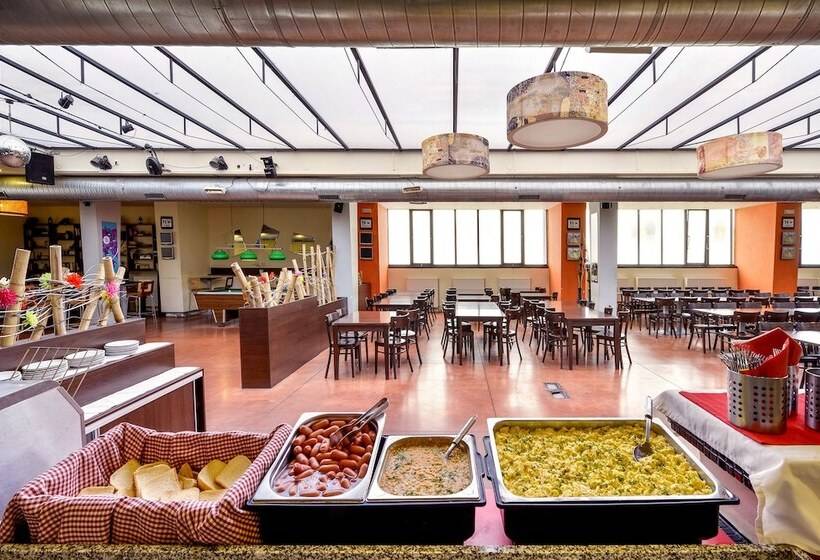 ユースホステル Plus Prague