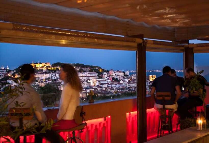 مسافرخانه Independente Príncipe Real