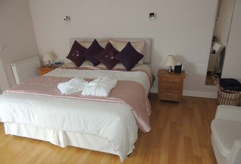 The Manor Coach House