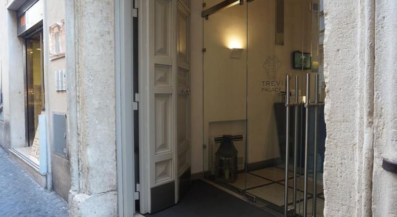 Trevi Palace Luxury Inn
