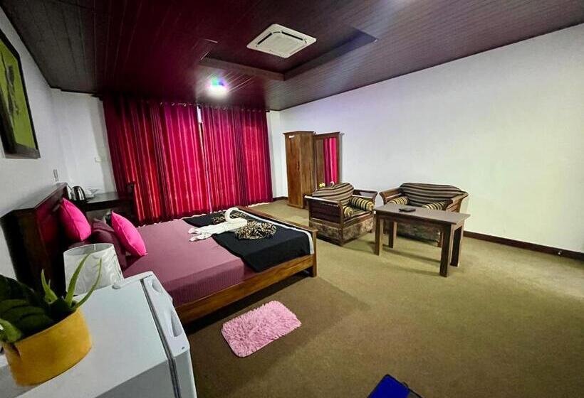 Hotel Green View Buttala