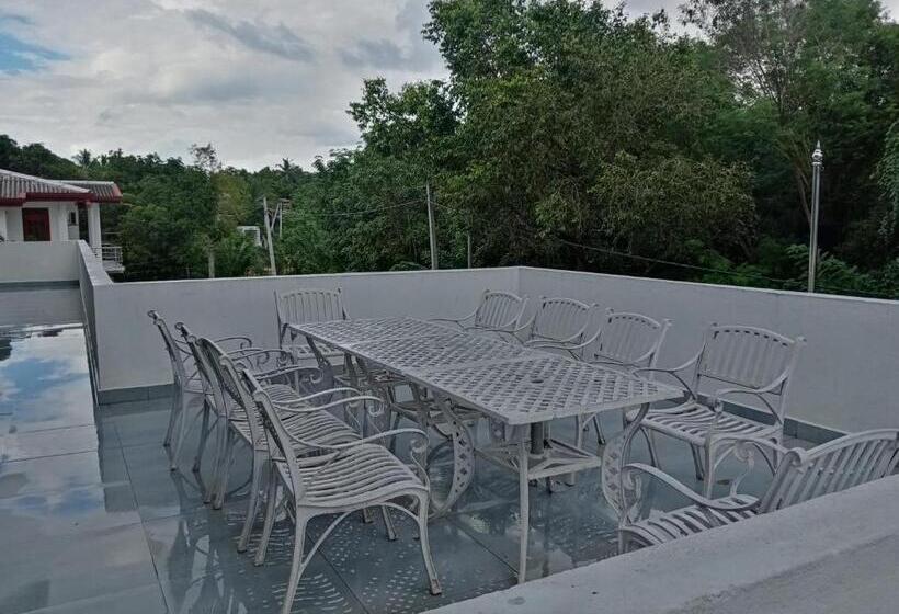 Hotel Green View Buttala