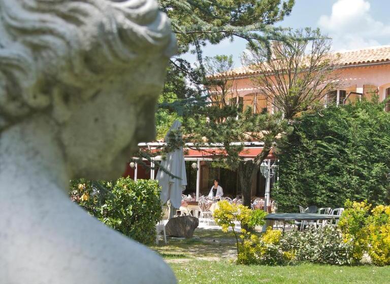 호텔 Lou Pèbre D'aï