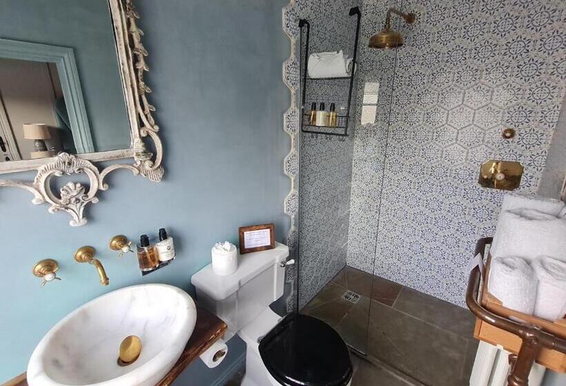 ホテル Newton Hall