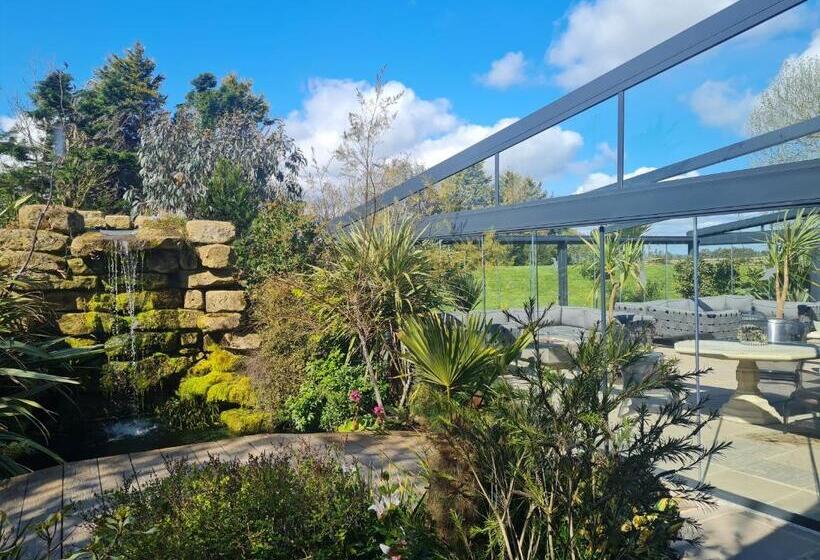 ホテル Newton Hall