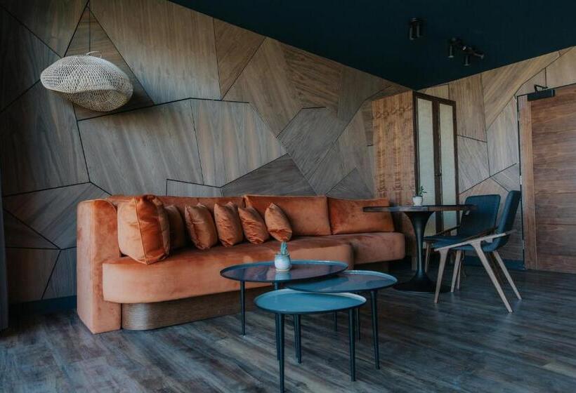 ホテル Newton Hall