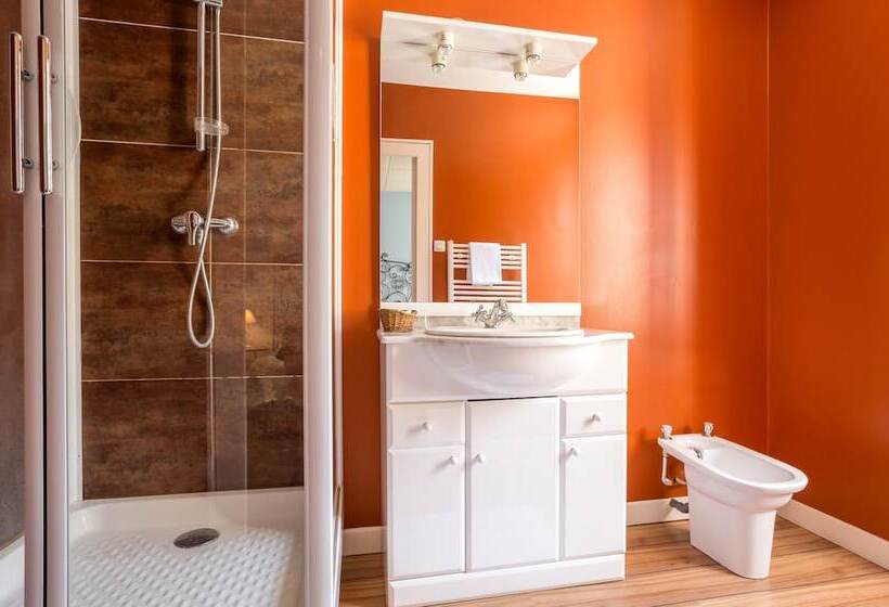 ホテル Logis Hôtel De L Avenue