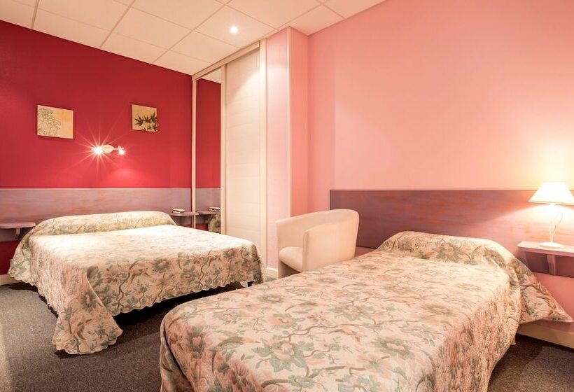 ホテル Logis Hôtel De L Avenue