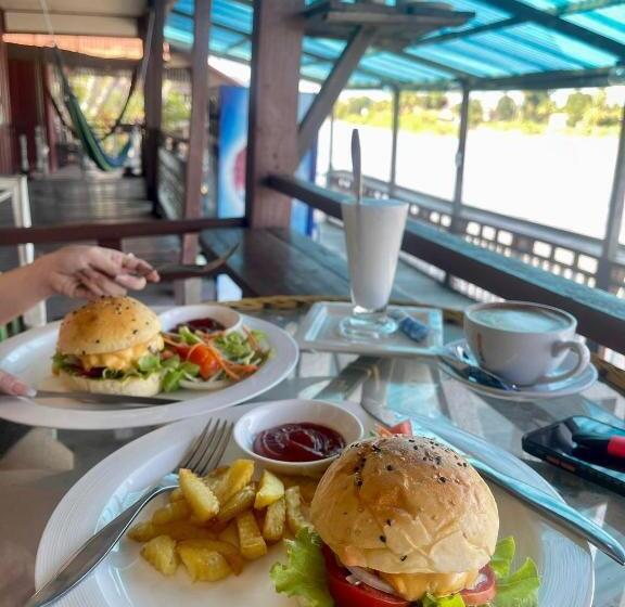 Пансион Somphamit Guesthouse