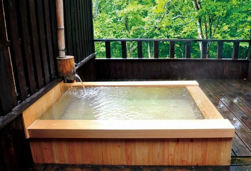 ריוקאן Shinyu Onsen Kurikomaso