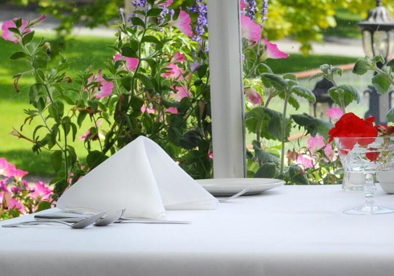 Telegraph House Motel