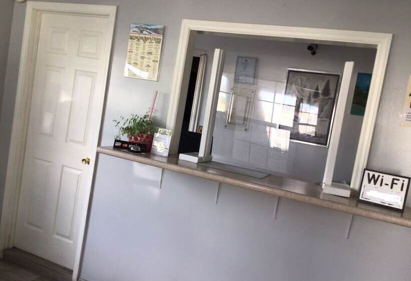 מוטל Skyland Inn   Bristol