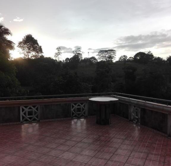 ペンション Lanka Peter S House