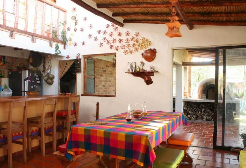 פנסיון Monte Verde Cabañas & Camping