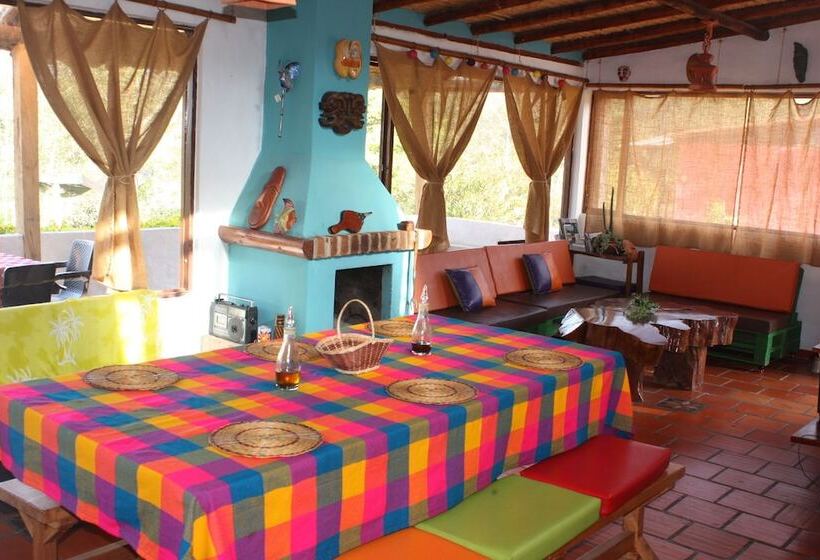 פנסיון Monte Verde Cabañas & Camping