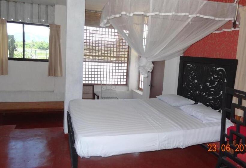 S And K Safari Village Hotel   Wasgamuwa