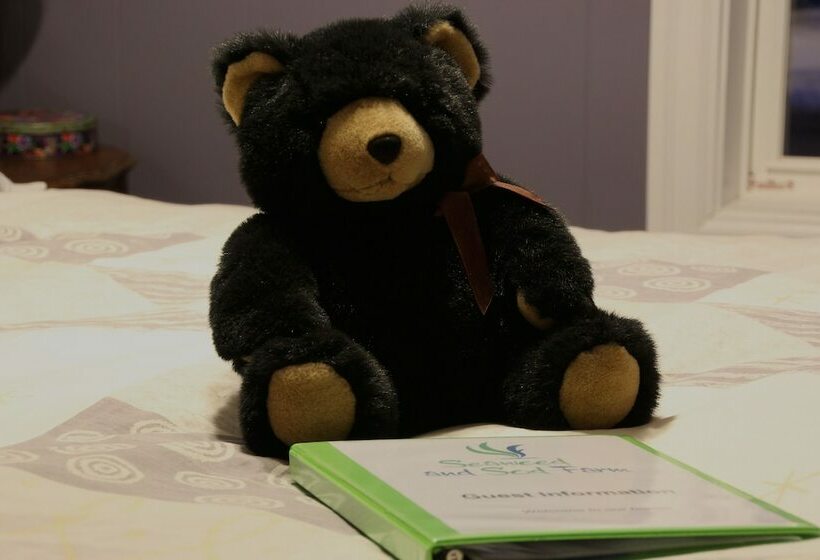 Seaweed And Sod Farm Bed & Breakfast