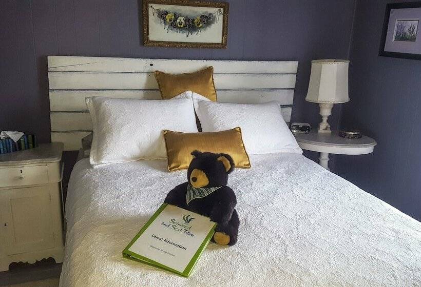 Seaweed And Sod Farm Bed & Breakfast