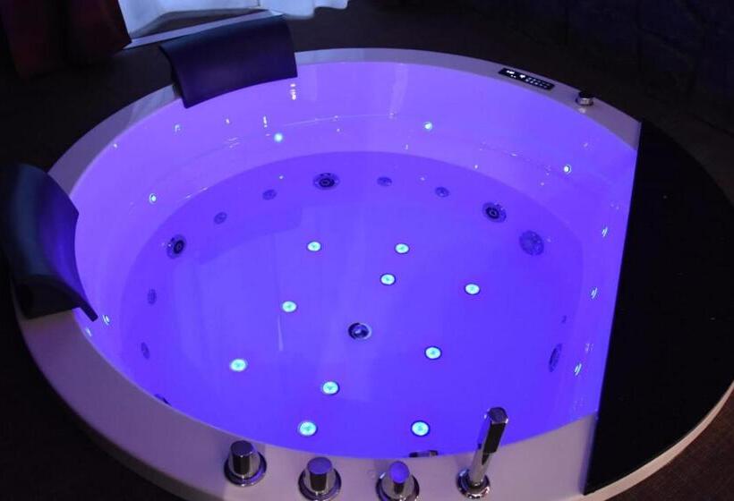 بنسيون Th Luxury Fly