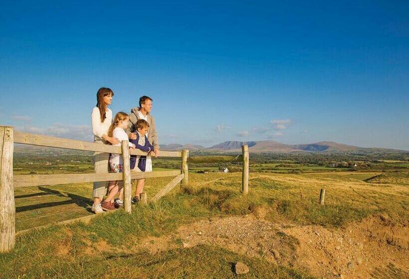 אתר נופש White Tower Holiday Park