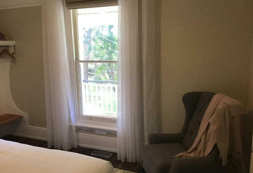 ベッドアンドブレックファースト Harrison House