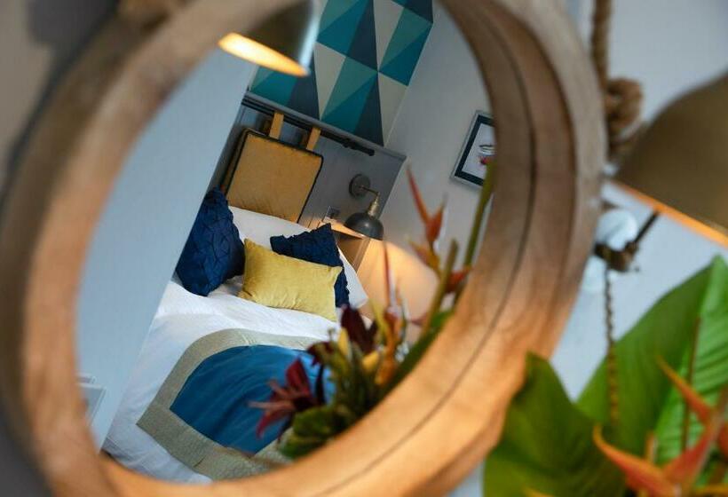 فندق صغير Inn On The Shore