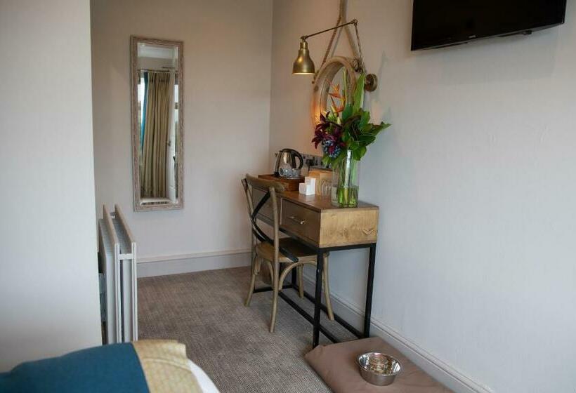 فندق صغير Inn On The Shore