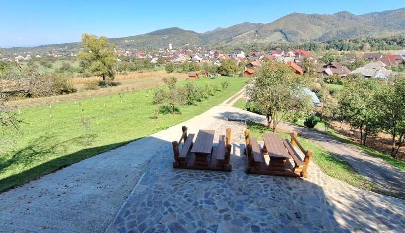 Pensiunea Ileana Teleptean