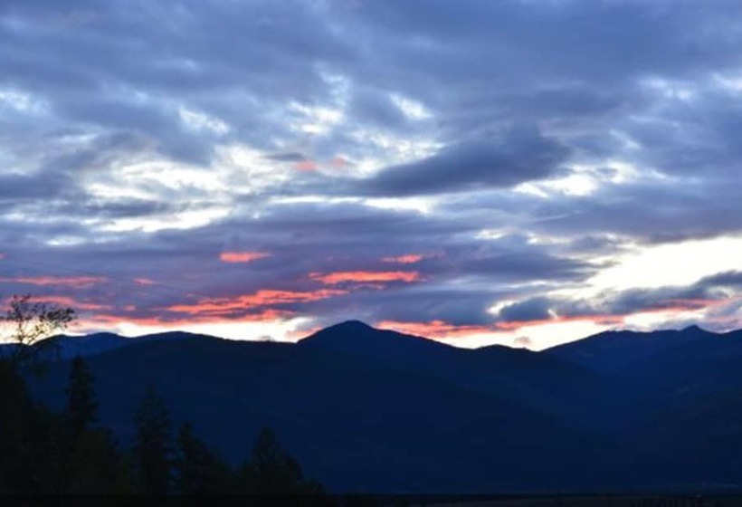 Kootenai Valley Motel