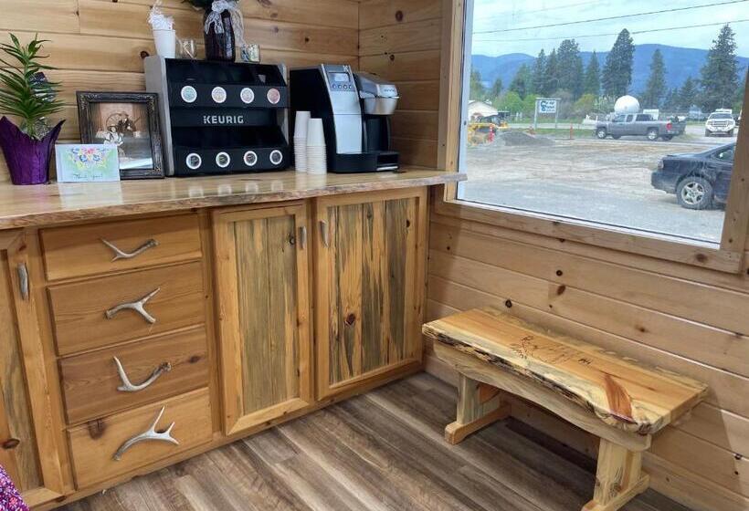 Kootenai Valley Motel