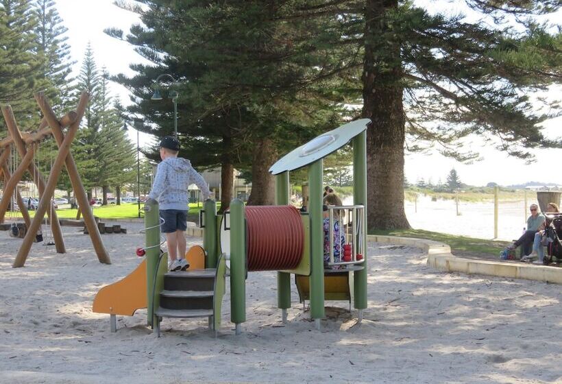 Albany Motel & Apartments