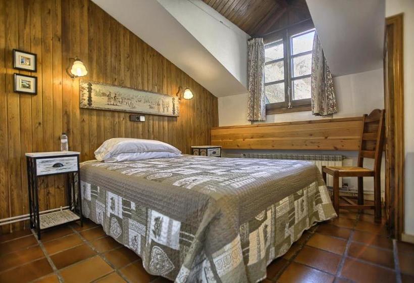 San Marsial Benasque Apartamentos Y