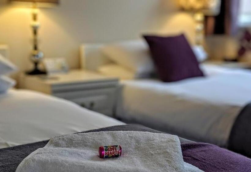 مبيت وإفطار Alexander Lodge