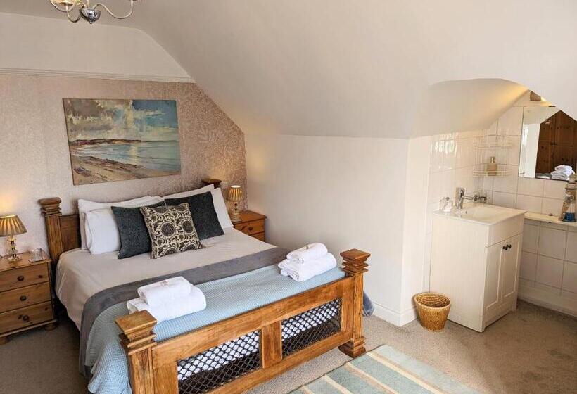 مبيت وإفطار Alexander Lodge