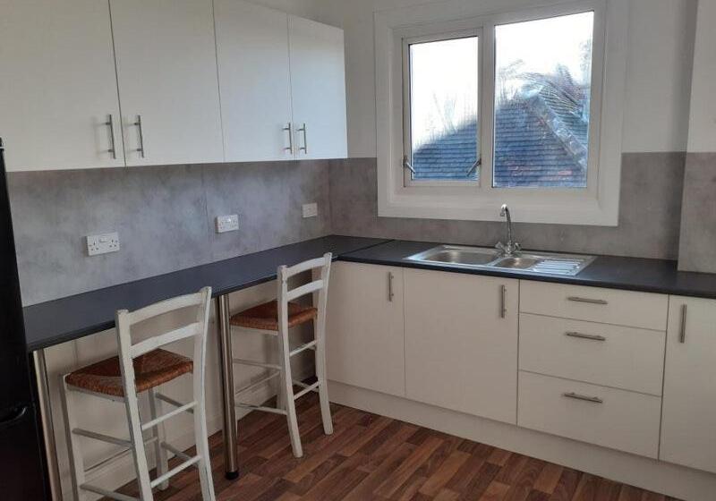 مبيت وإفطار Alexander Lodge