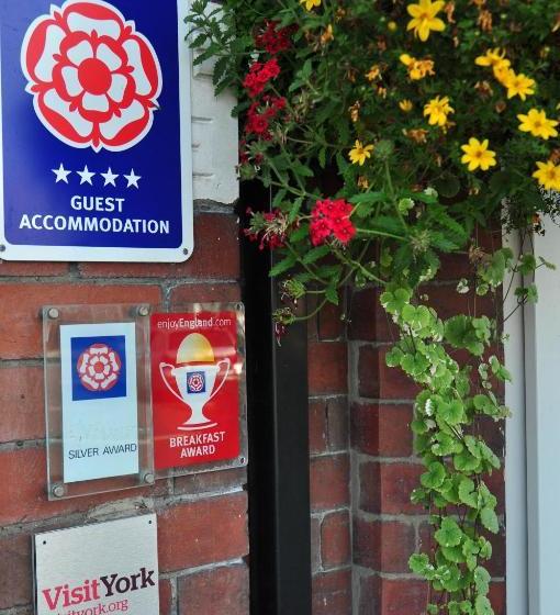 민박 Gregory's Guest House