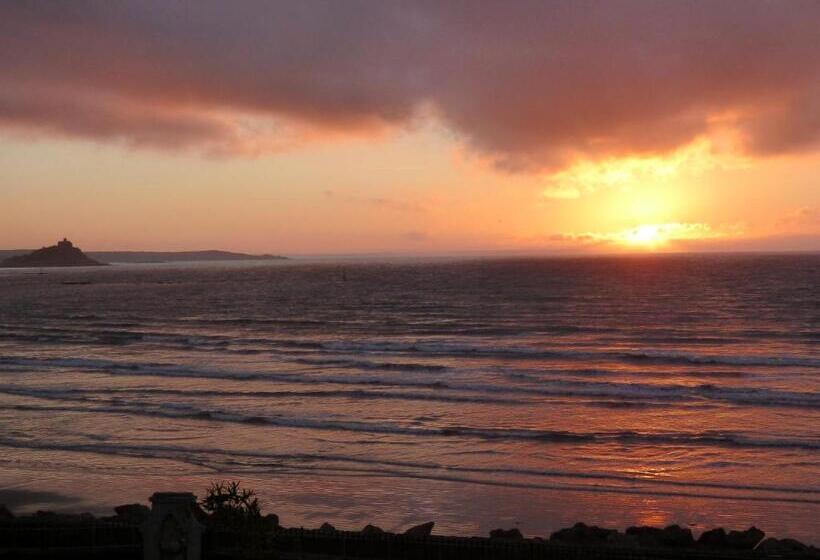 Bed and Breakfast Mount Royal   Penzance