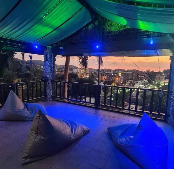 Boomerang Village Resort Kata