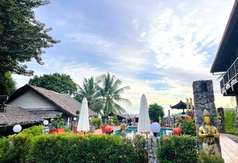 Boomerang Village Resort Kata