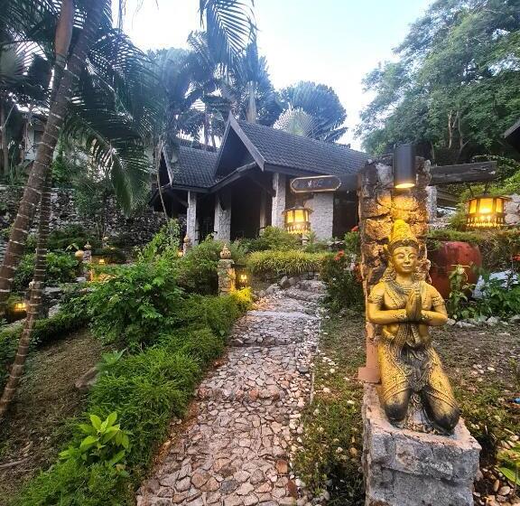 Boomerang Village Resort Kata