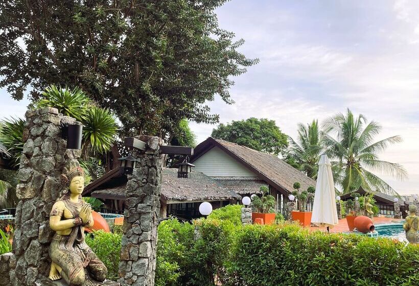 Boomerang Village Resort Kata