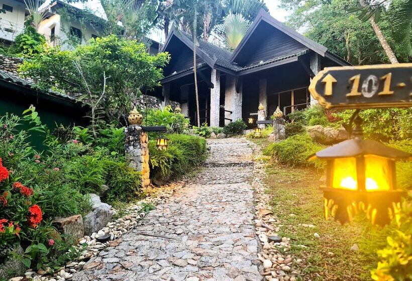 Boomerang Village Resort Kata