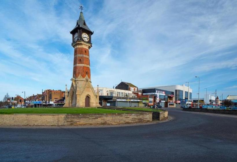 Coasters & Apartments