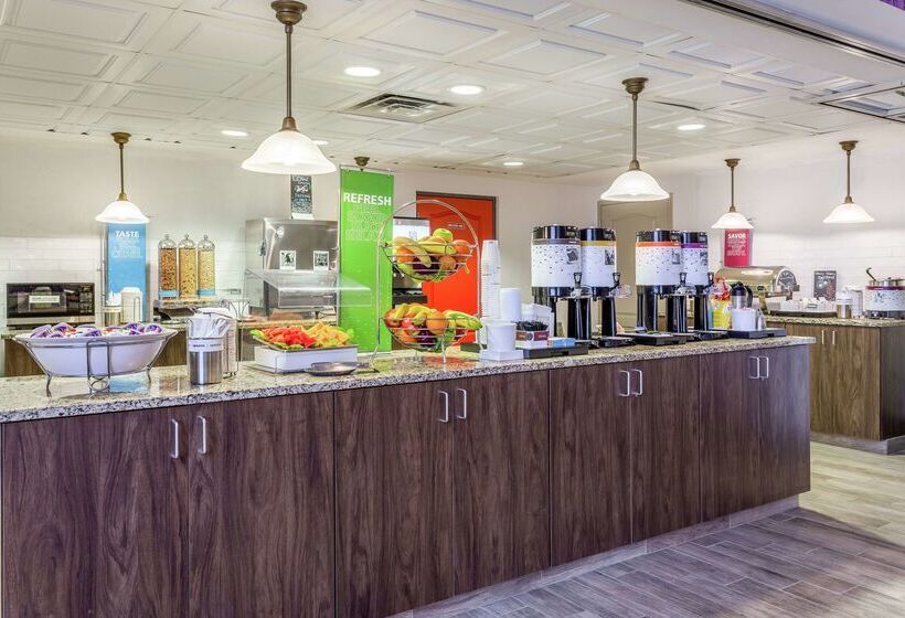 Hampton Inn & Suites Chicagolibertyville