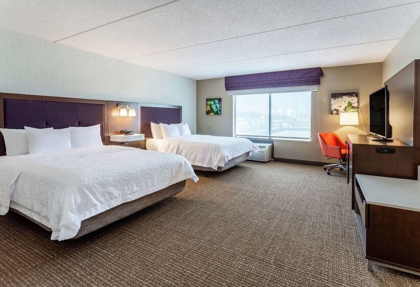 Hampton Inn & Suites Chicagolibertyville