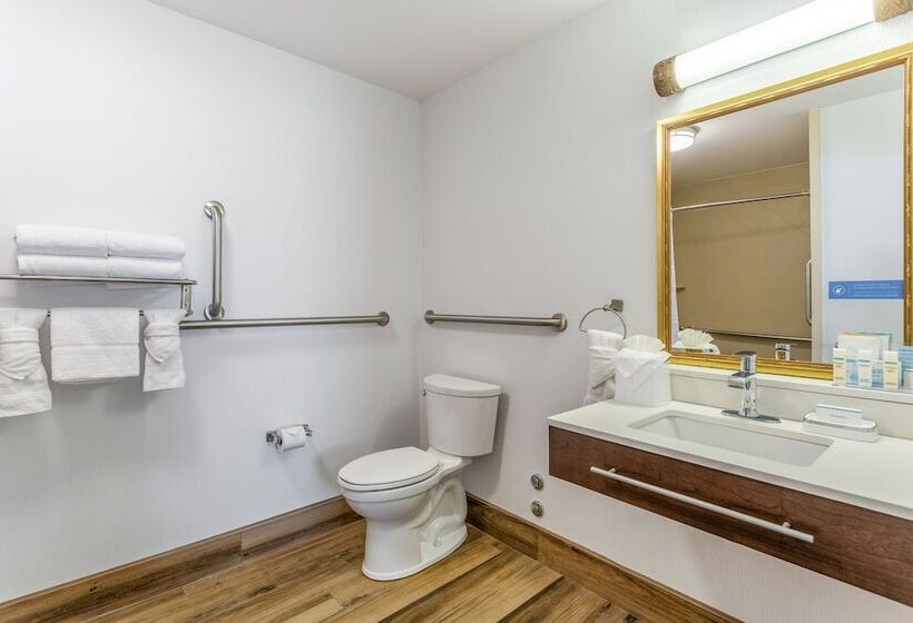 Hampton Inn & Suites Chicagolibertyville