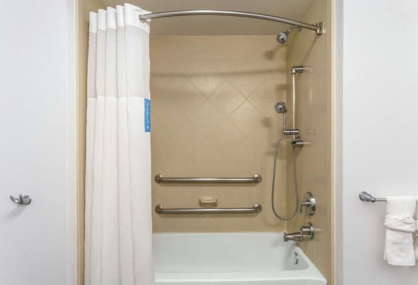 Hampton Inn & Suites Chicagolibertyville