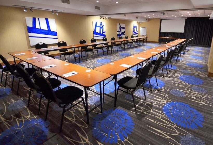 Holiday Inn Express Hotel & Suites Saint   Hyacinthe, An Ihg